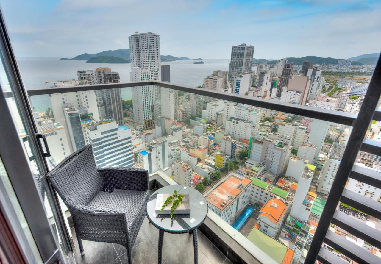 S Lux Apartment Virgo На Транг Екстериор снимка