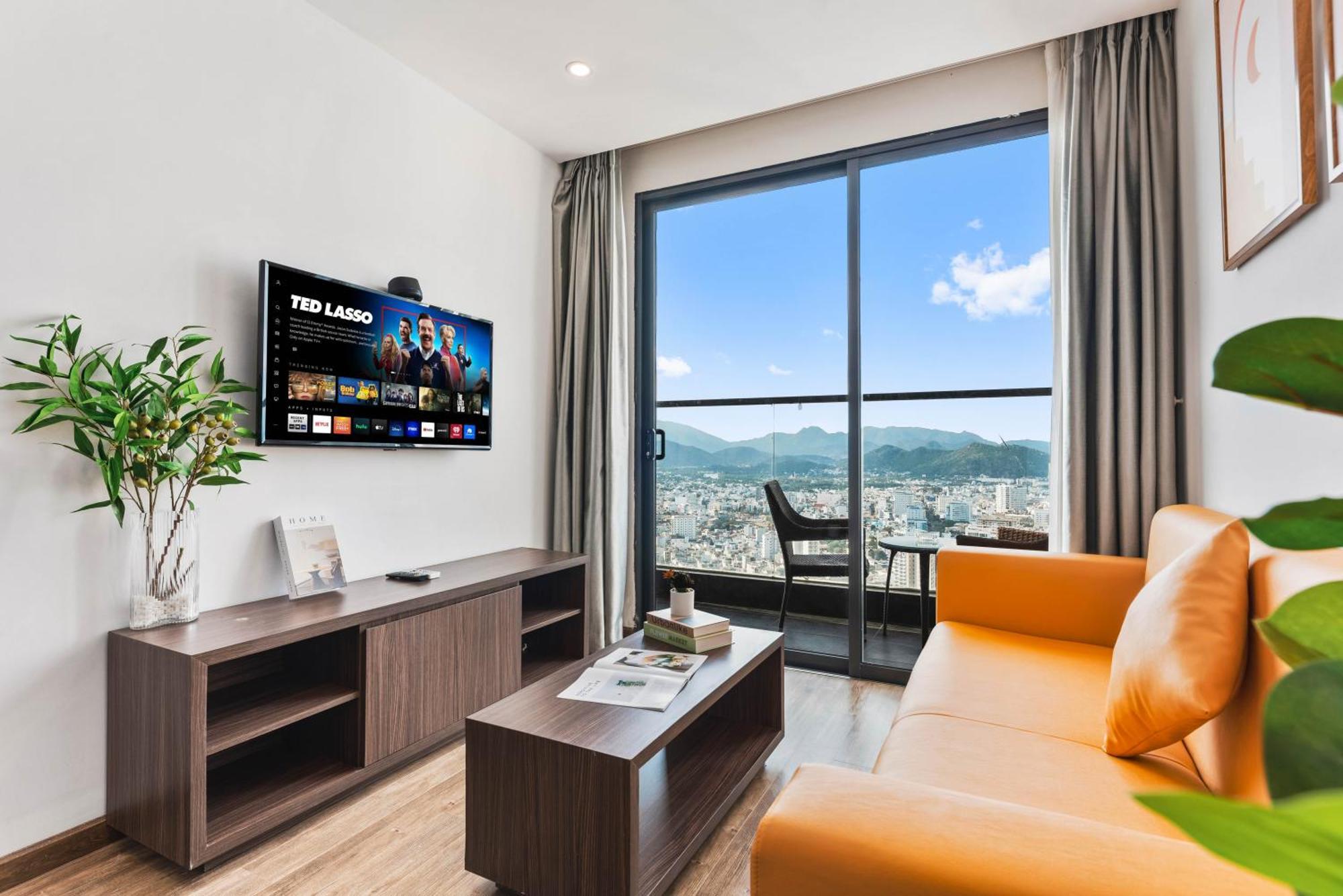 S Lux Apartment Virgo На Транг Екстериор снимка