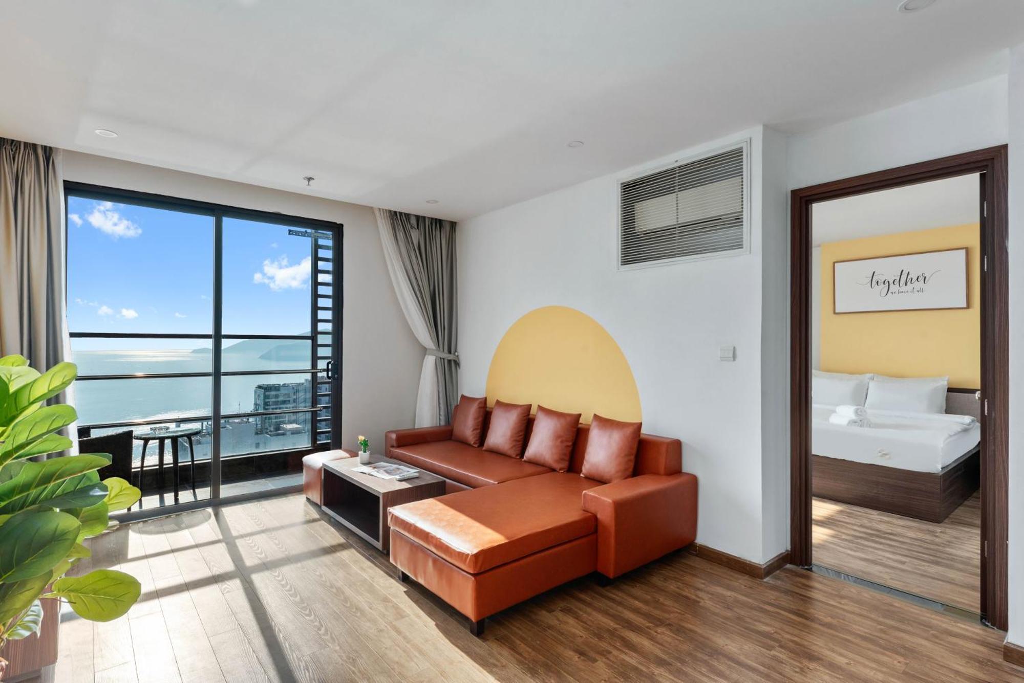 S Lux Apartment Virgo На Транг Екстериор снимка
